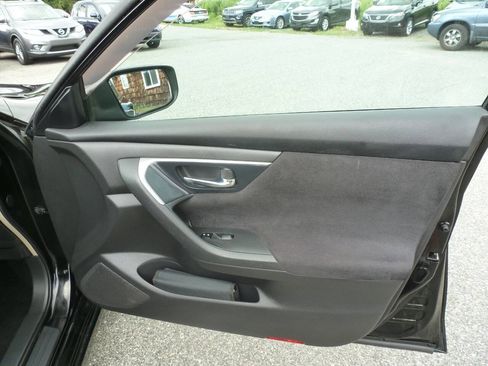 Used 2013 Nissan Altima 2.5 FWD image 25