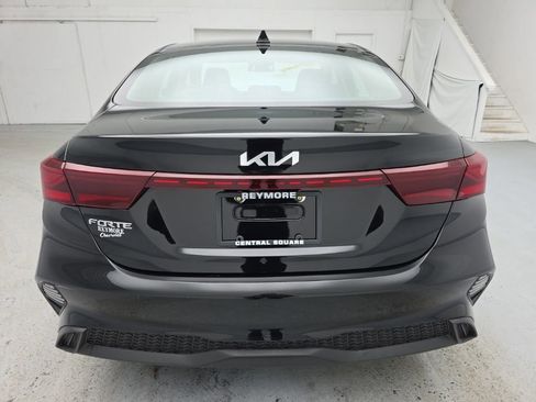 Used 2023 Kia Forte LXS image 10