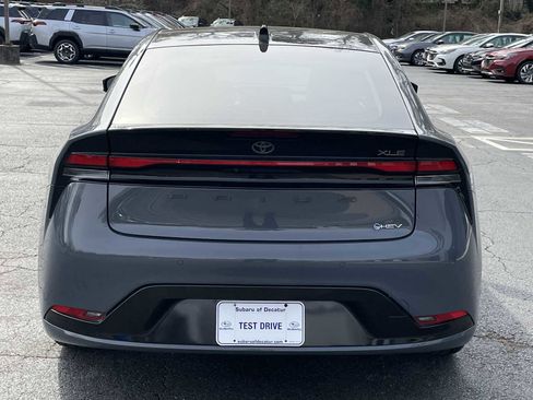 Used 2023 Toyota Prius XLE image 2