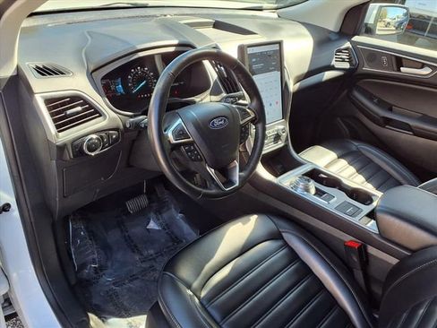 Used 2024 Ford Edge SEL image 4