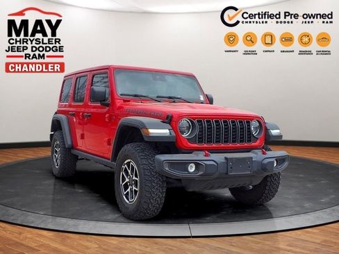 Used 2025 Jeep Wrangler Unlimited Rubicon AWD/4WD image 16