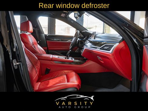 Used 2021 BMW 750i xDrive w/ Executive Package image 19