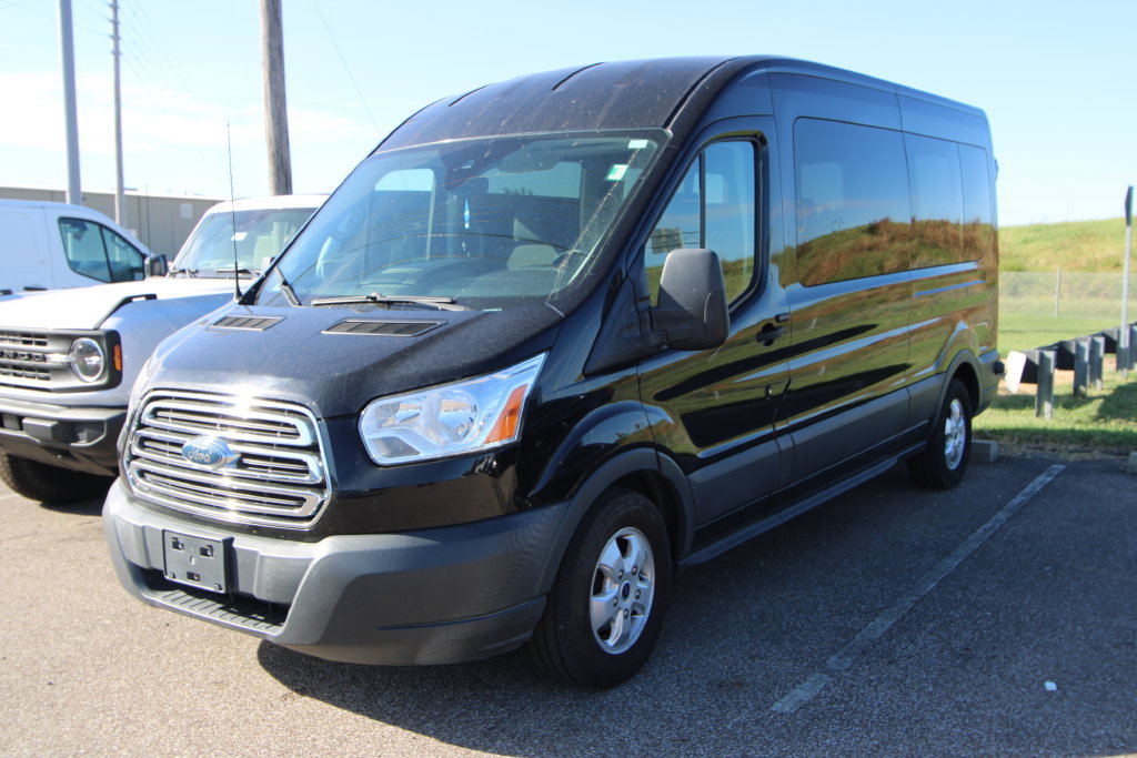 Used 2018 Ford Transit 350 XLT RWD image 4