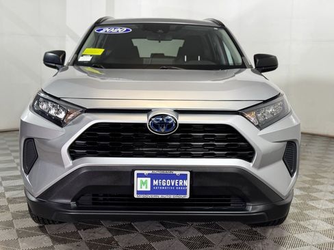 Used 2020 Toyota RAV4 LE image 10