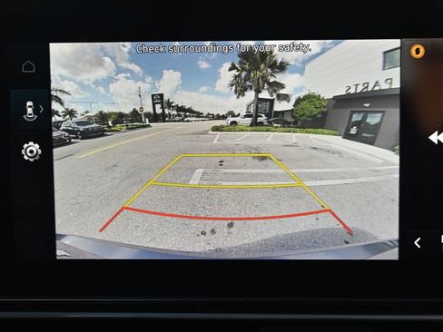 Used 2024 Hyundai Elantra Blue image 18