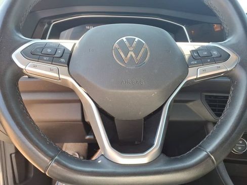 Used 2024 Volkswagen Jetta SE FWD image 18