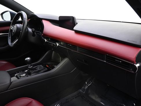 Used 2020 MAZDA MAZDA3 Hatchback w/ Premium Package image 15