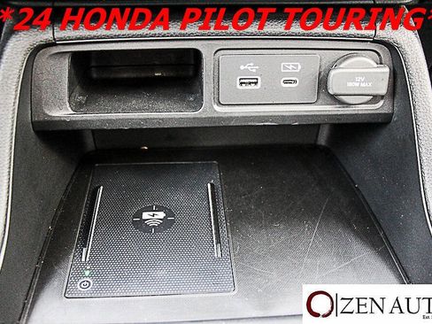 Used 2024 Honda Pilot Touring image 21