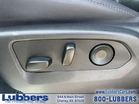 Used 2025 Chevrolet Tahoe LT AWD/4WD image 12