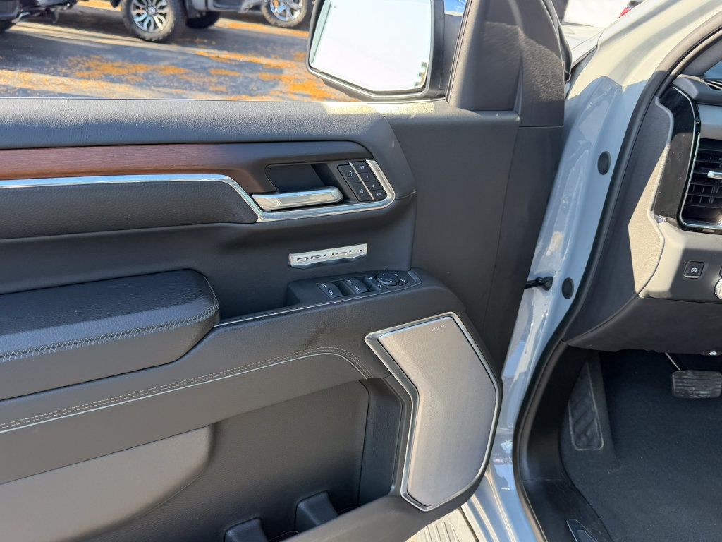 Used 2024 GMC Sierra 1500 Denali AWD/4WD image 25