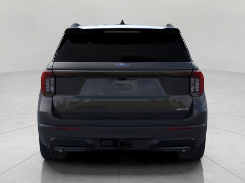 New 2026 Ford Explorer ST-Line w/ ST-Line Street Pack image 5