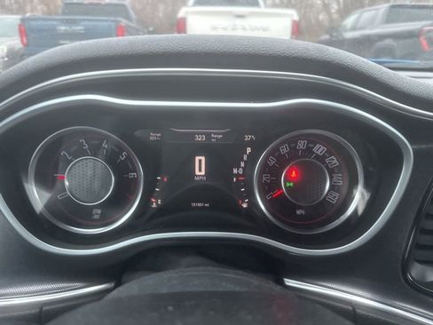 Used 2015 Dodge Challenger SXT Plus image 21