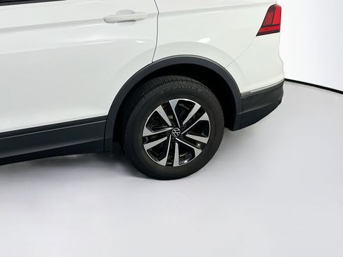 Used 2023 Volkswagen Tiguan S image 29