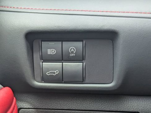 Used 2023 Toyota Highlander XSE FWD image 28