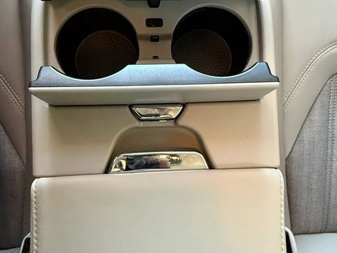 Used 2015 Maserati Quattroporte GTS RWD image 20