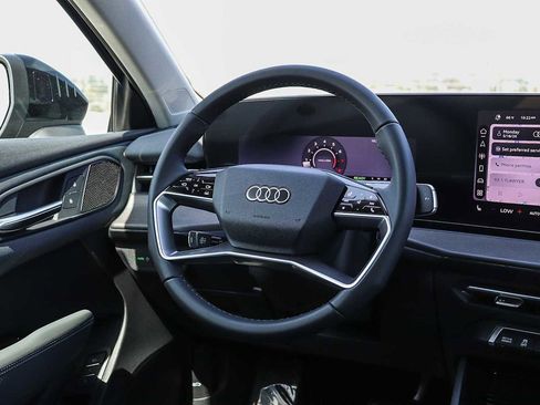 New 2026 Audi Q3 quattro 2.0T AWD/4WD image 20