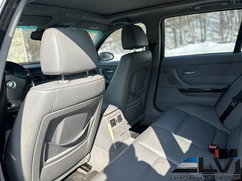 Used 2007 BMW 328xi Wagon image 20