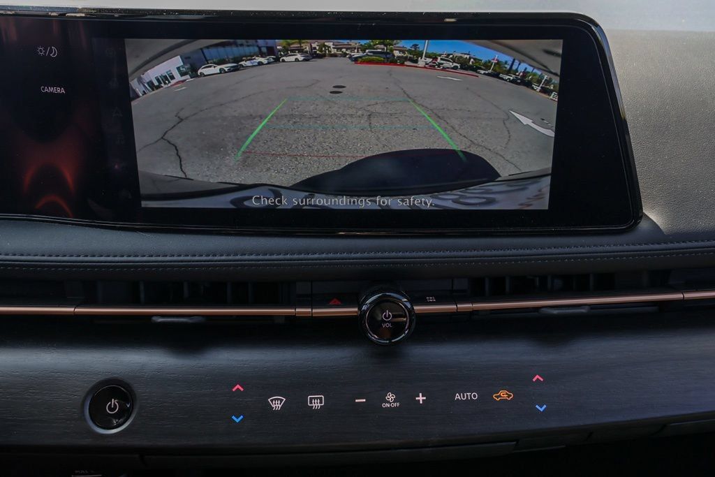 Used 2024 Nissan Ariya AWD image 31