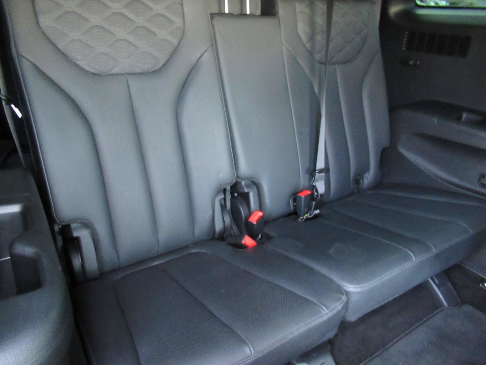 Used 2022 Hyundai Palisade Limited FWD image 38
