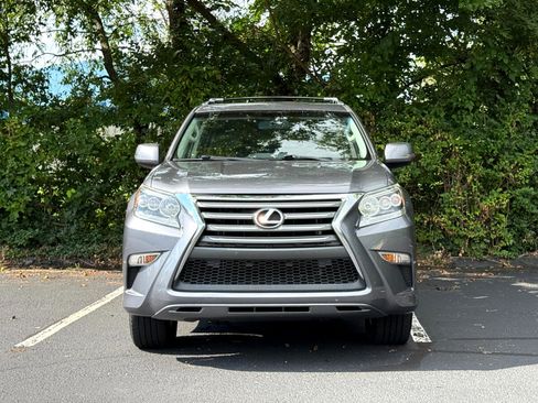 Used 2016 Lexus GX 460 Premium w/ Preferred Accessory Package image 2