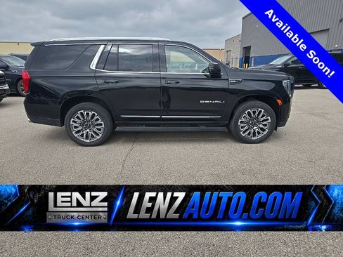 Used 2023 GMC Yukon Denali Ultimate AWD/4WD image 1
