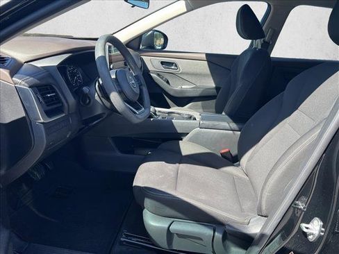 Used 2023 Nissan Rogue S image 10