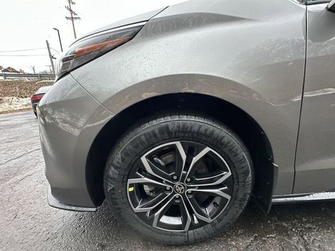 New 2026 Toyota Sienna Platinum image 21