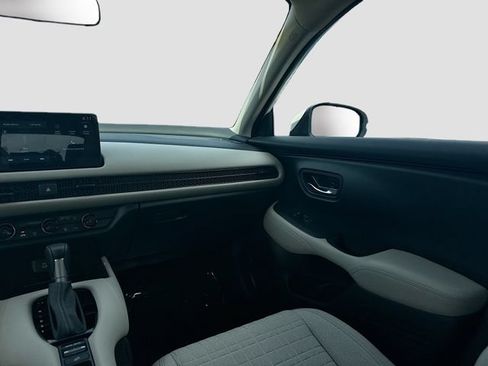 Certified 2026 Honda HR-V LX image 26