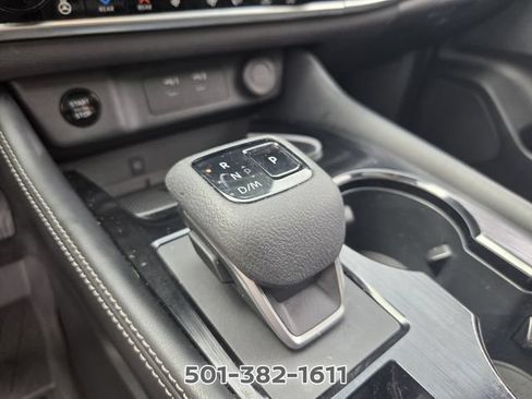 Certified 2025 Nissan Rogue Platinum w/ Platinum Premium Package FWD image 24