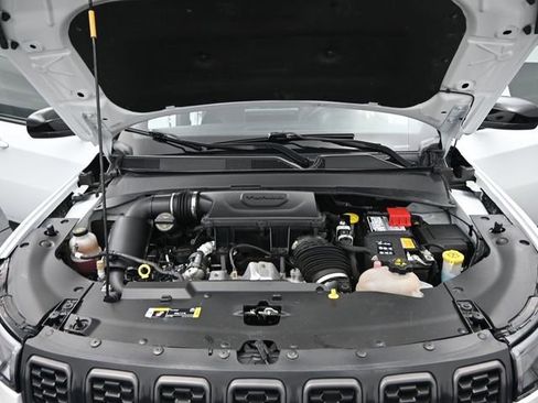 Used 2024 Jeep Compass Trailhawk image 22