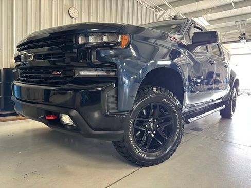 Used 2021 Chevrolet Silverado 1500 LT Trail Boss w/ Bed Protection Package AWD/4WD image 39