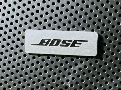 Used 2020 Chevrolet Camaro LT w/ Technology Package image 18