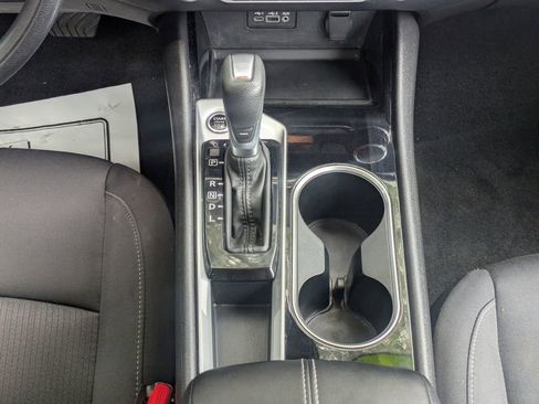 Used 2024 Nissan Altima 2.5 SV FWD image 17