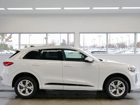 New 2025 Audi Q5 Premium image 7