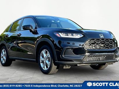 Used 2025 Honda HR-V LX
