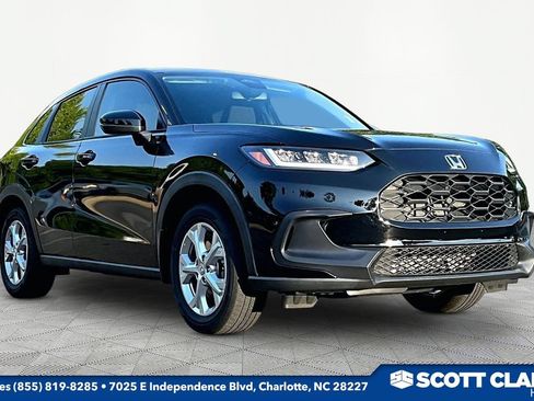 Used 2025 Honda HR-V LX image 1