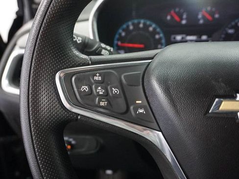 Used 2020 Chevrolet Equinox LS w/ LS Convenience Package FWD image 16