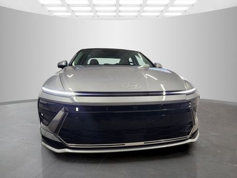 New 2026 Hyundai Sonata Limited image 2