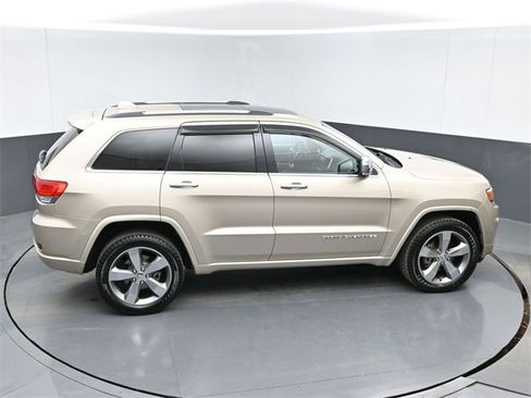 Used 2014 Jeep Grand Cherokee Overland w/ Advanced Technology Group image 47