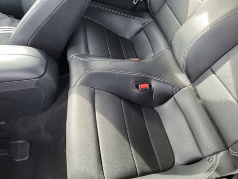 Used 2023 Ford Mustang Premium image 7