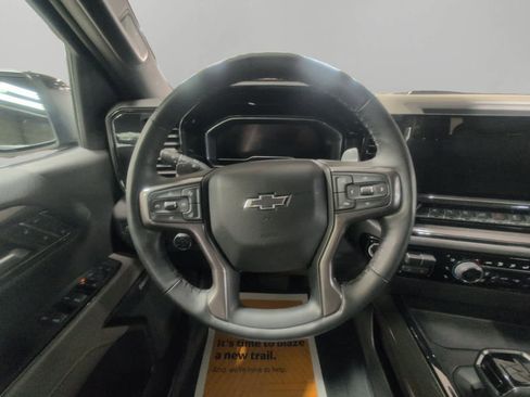 Used 2024 Chevrolet Silverado 1500 ZR2 w/ Technology Package image 12