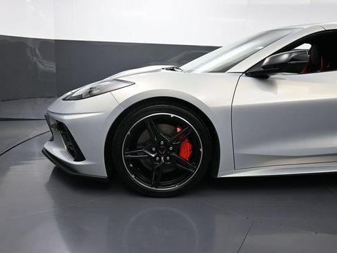 Used 2022 Chevrolet Corvette Stingray Preferred Cpe w/ Z51 Performance Package RWD image 12