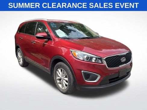 Used 2017 Kia Sorento AWD image 1