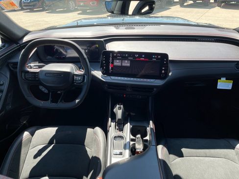 New 2026 Dodge Charger R/T w/ Performance Handling Group AWD/4WD image 14