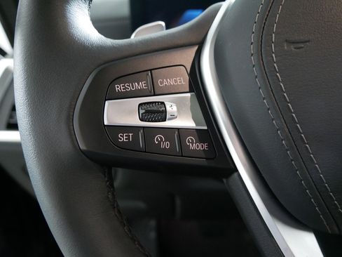 Used 2026 BMW X5 xDrive50e w/ Executive Package image 27