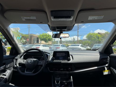 New 2026 Nissan Rogue SV FWD image 10