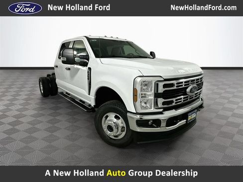 New 2026 Ford F350 XL w/ XL Chrome Package AWD/4WD image 1