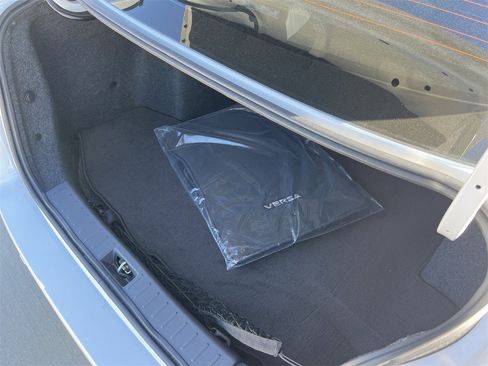 Certified 2025 Nissan Versa SR w/ Trunk Package image 28