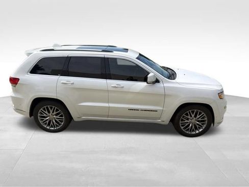 Used 2018 Jeep Grand Cherokee Summit w/ Platinum Series Group AWD/4WD image 2