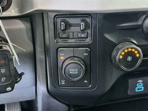 Used 2023 Ford F250 XL w/ STX Appearance Package AWD/4WD image 19